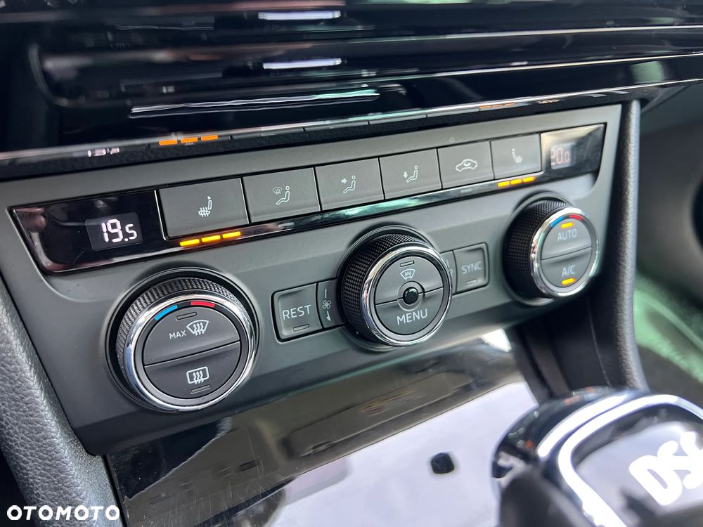 Skoda Superb 2.0 TDI Style DSG - 21