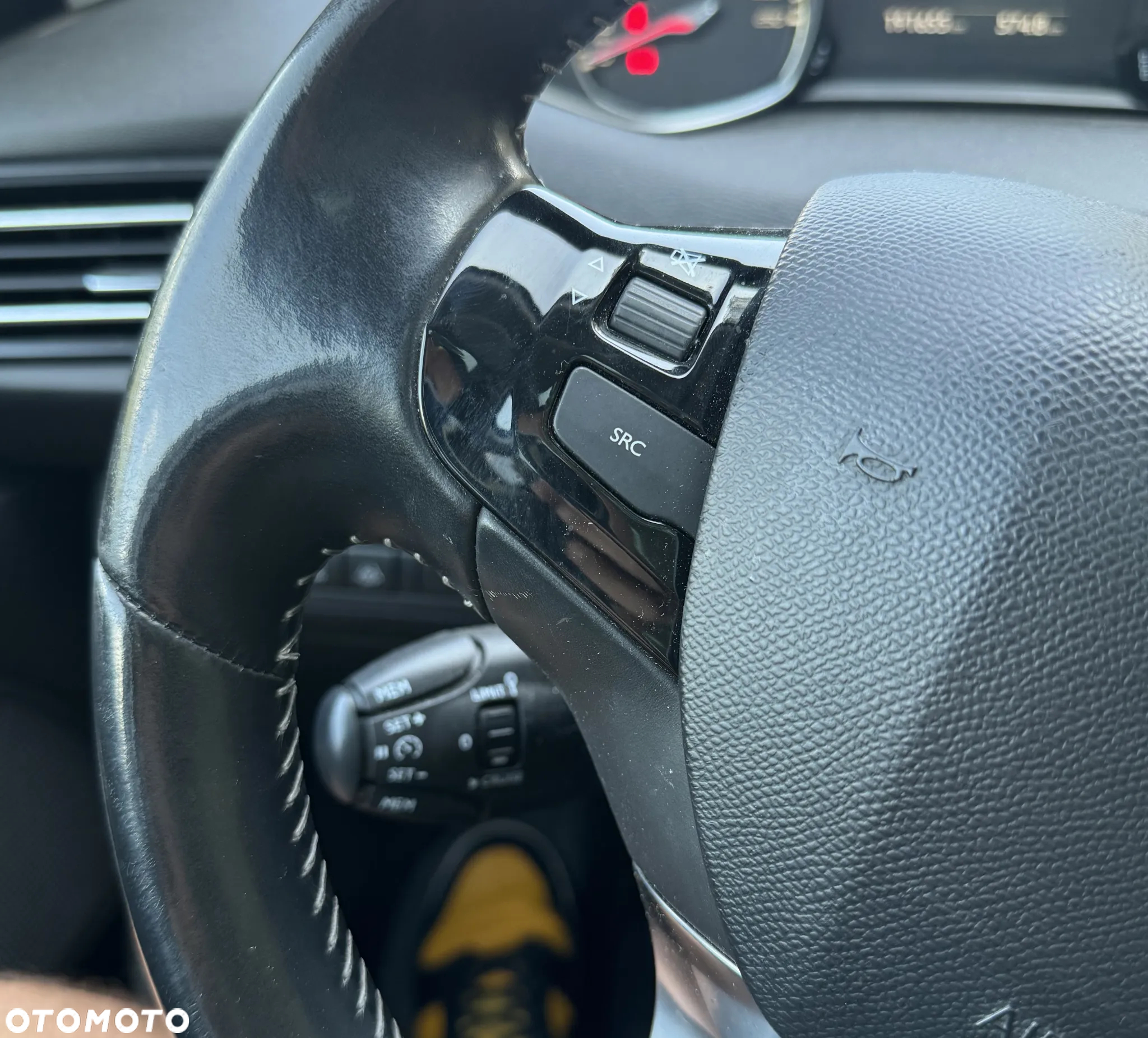 Peugeot 308 1.2 PureTech Active S&S - 19
