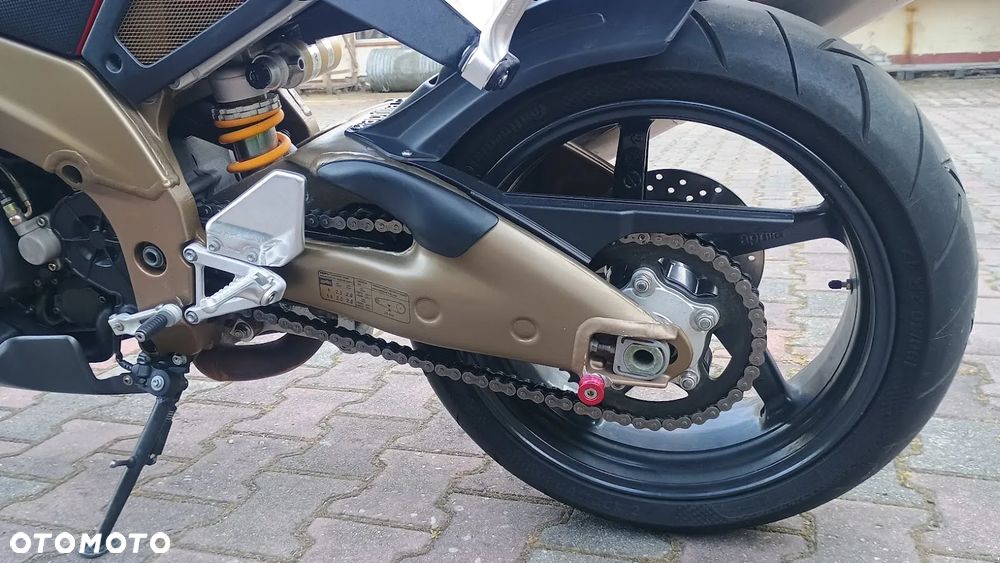 Aprilia Tuono - 8