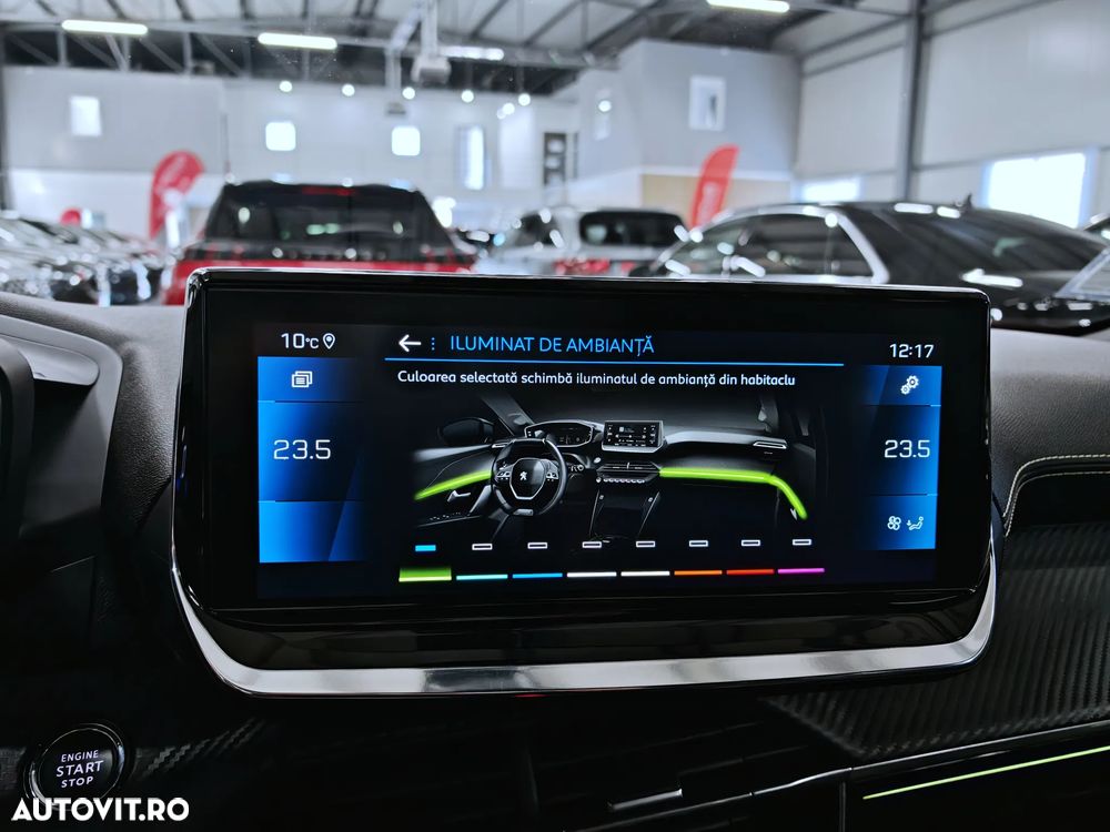 Peugeot 2008 PureTech 130 EAT8 GT - 12