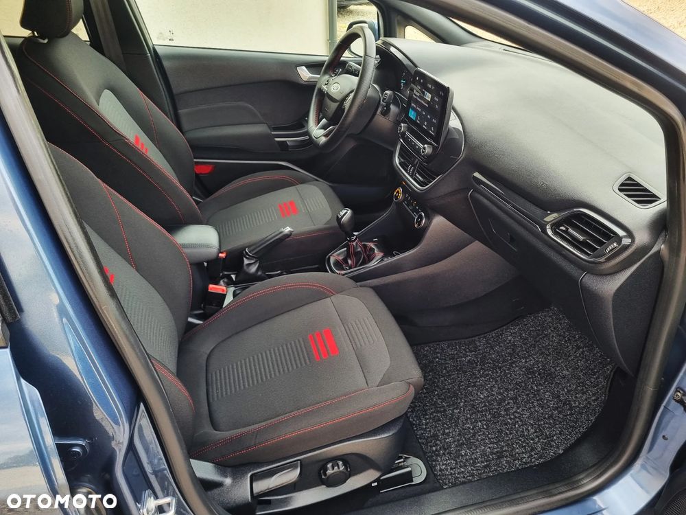 Ford Fiesta - 12