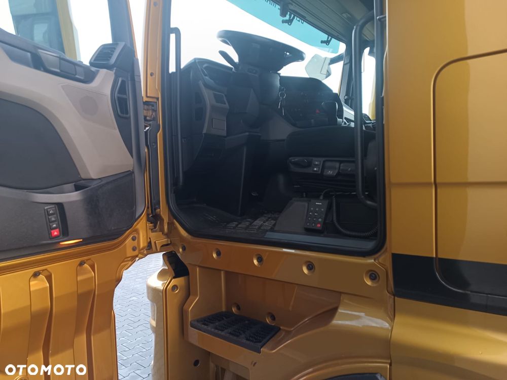 MAN TGX TG3 low deck export 42000 euro niski przebieg 299000 km - 5