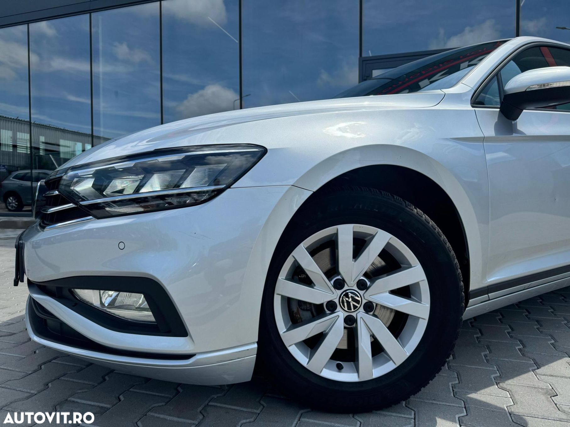 Volkswagen Passat 2.0 TDI DSG Advance - 31