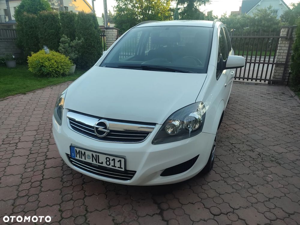 Opel Zafira 1.6 Cosmo - 4