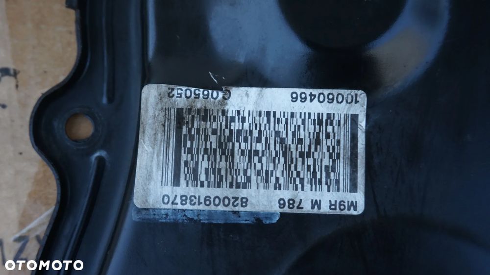 Renault Trafic II Opel Vivaro Nissan Primastar 2.0 DCI M9R oslona pokrywa rozrzadu  8200913870 - 2
