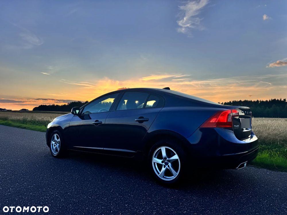 Volvo S60 D4 Drive-E Momentum - 5