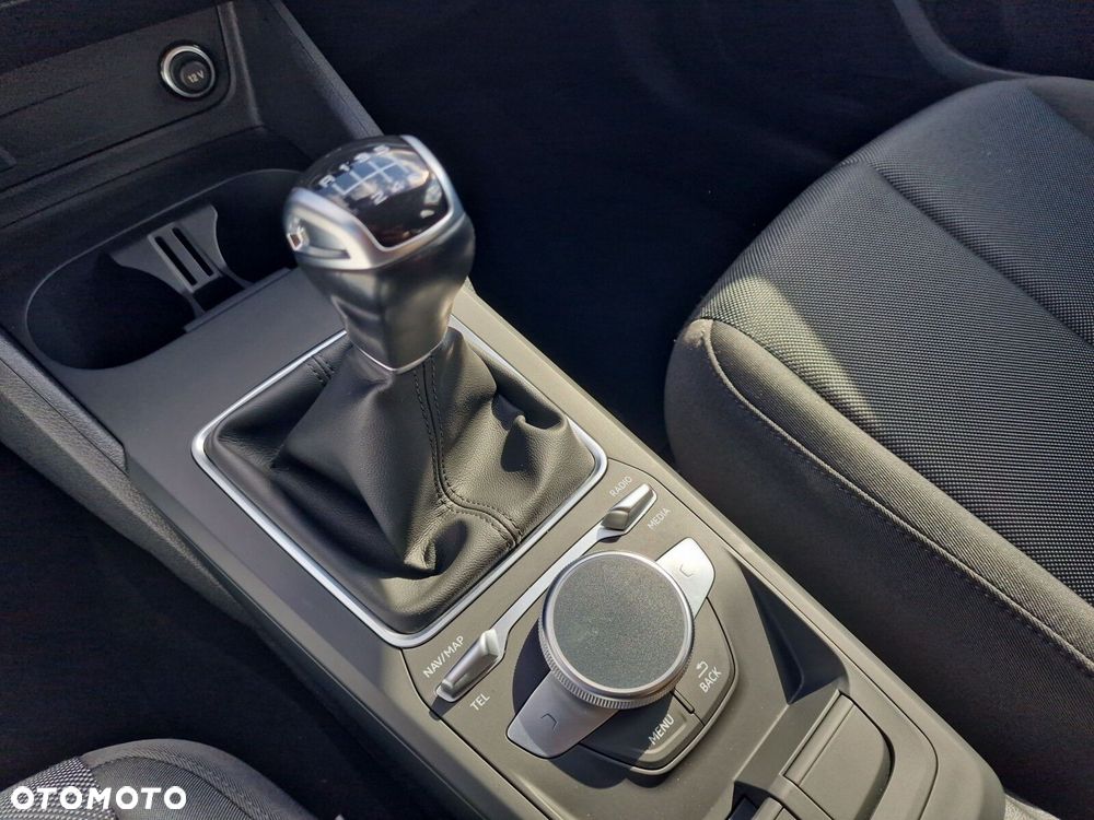 Audi Q2 - 19