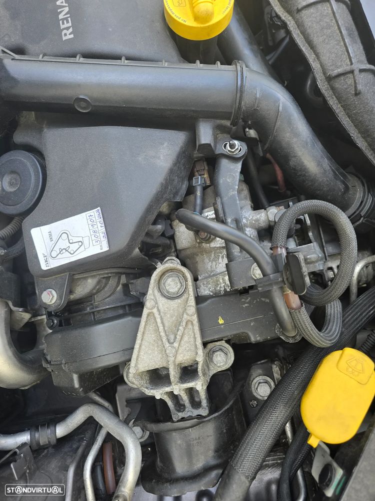 Renault Clio 1.5 dCi Dynamique S - 11