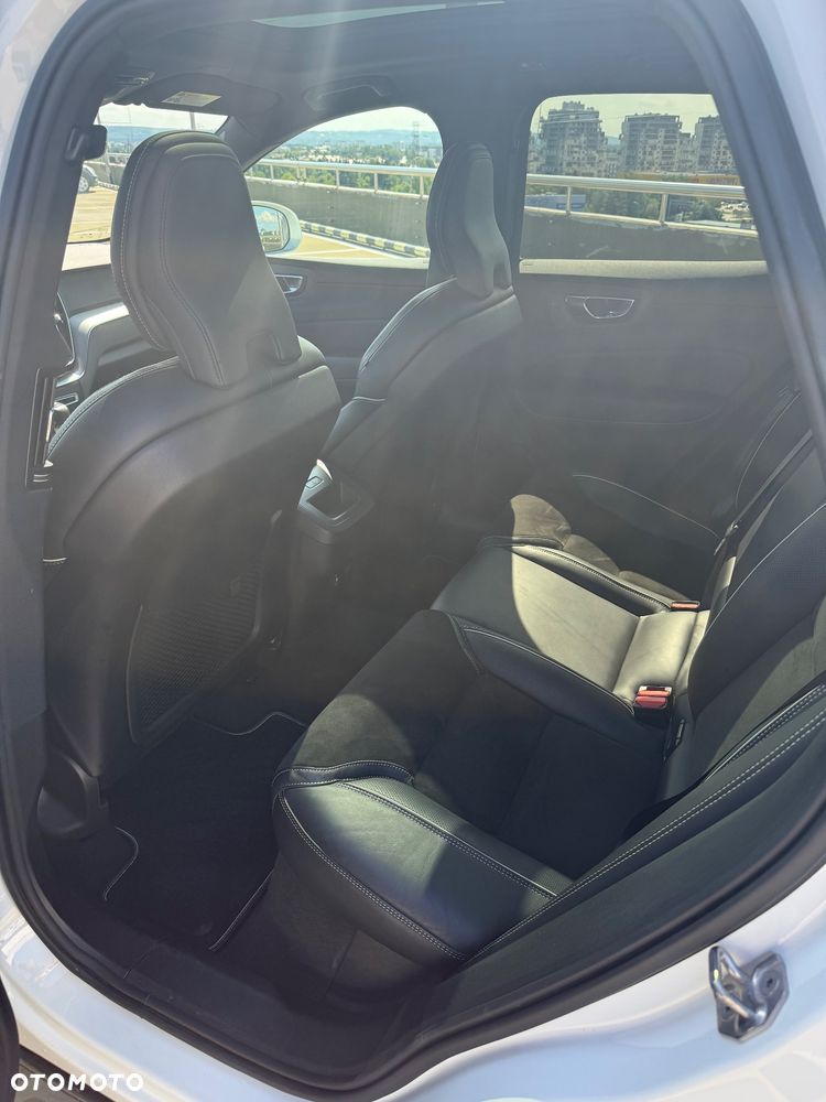 Volvo XC 60 T5 AWD Geartronic RDesign - 3