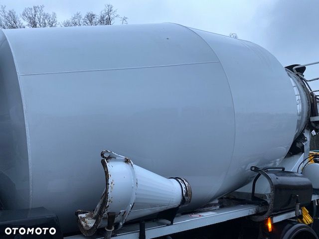 Mercedes-Benz Arocs 3240 8x4 Betonomieszrka Liebherr 9 m3  z Niemiec - 12