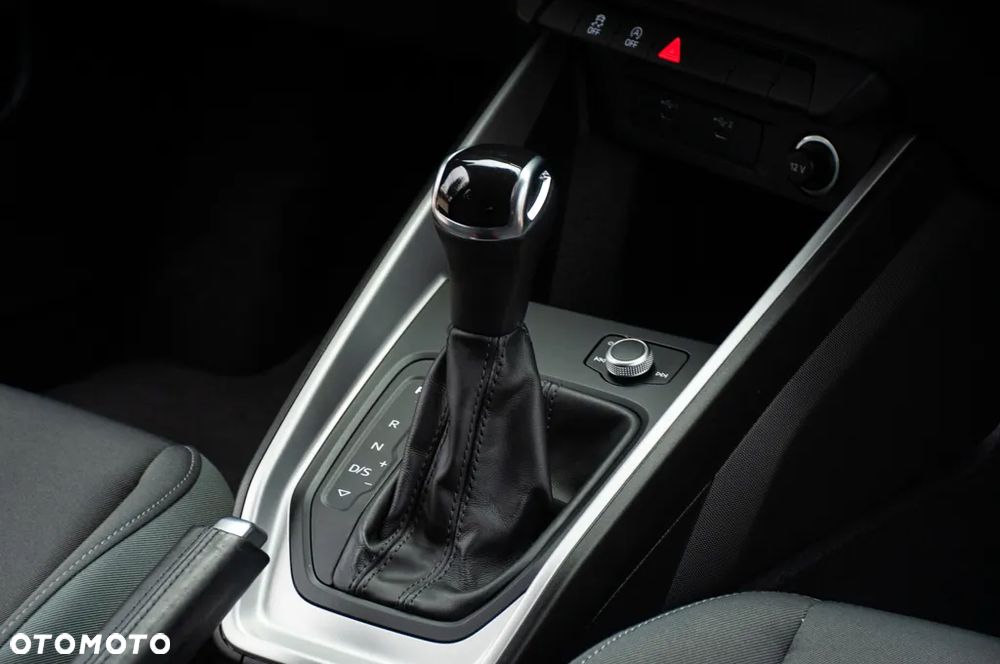 Audi A1 Sportback 35 TFSI S tronic S line - 22