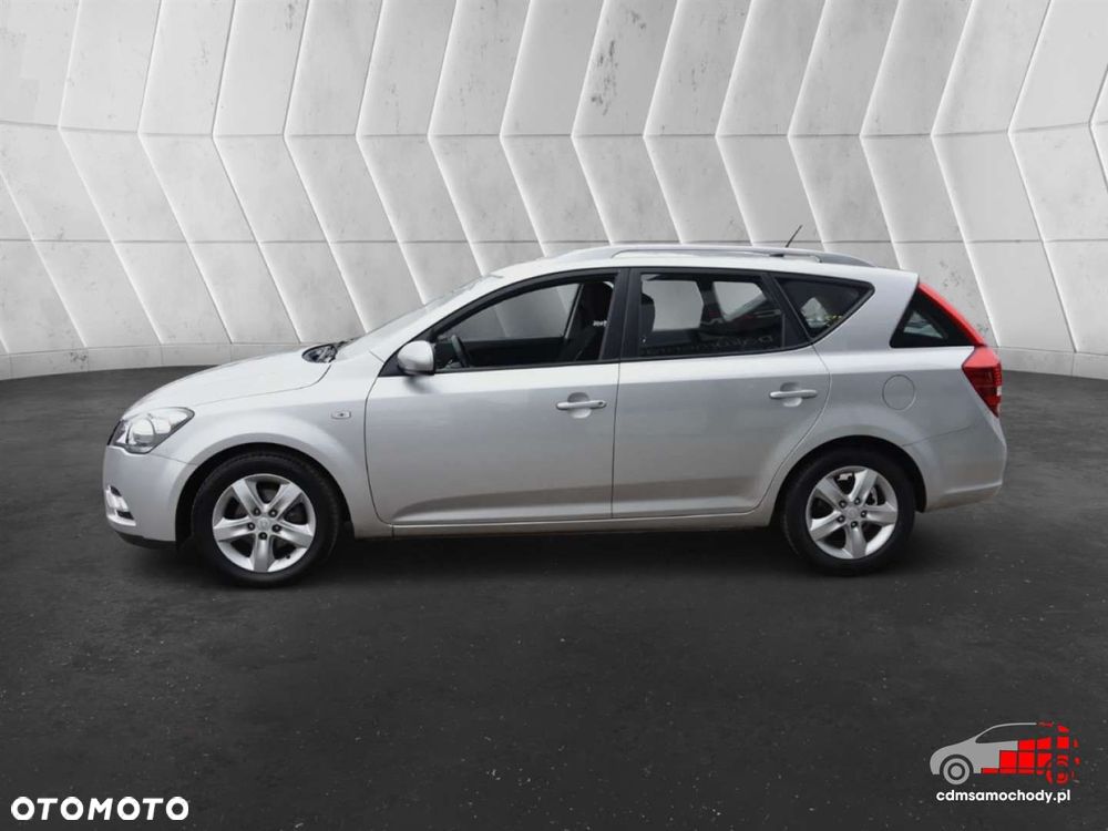 Kia Ceed - 7