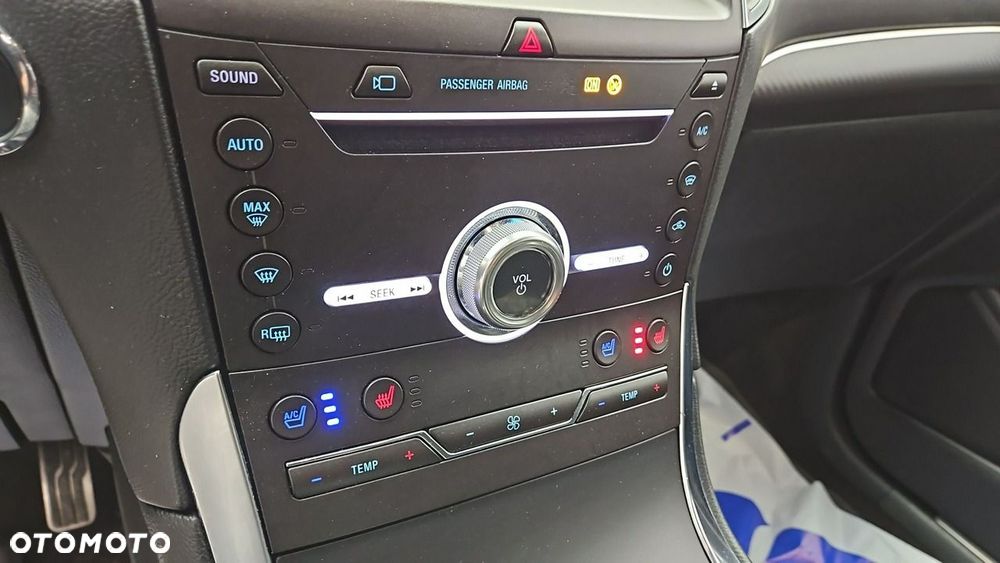 Ford Edge - 19