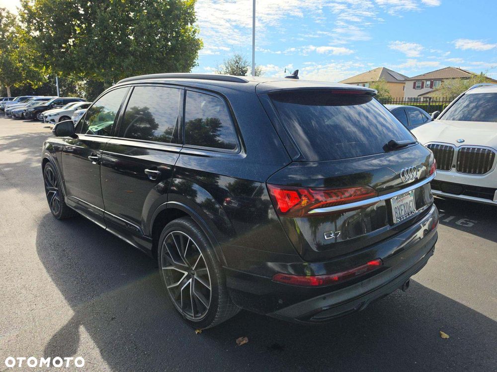 Audi Q7 55 TFSI mHEV Quattro S Line Tiptr - 2