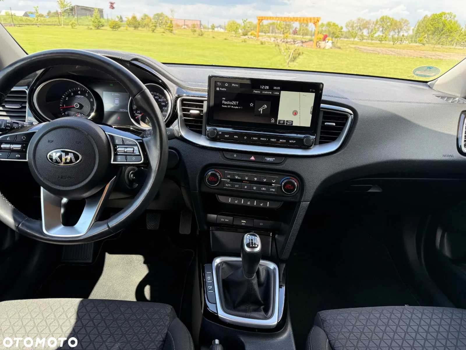 Kia Ceed - 4