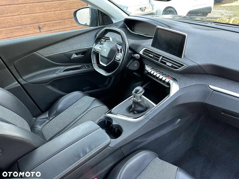 Peugeot 5008 BlueHDi 130 Active Pack - 19
