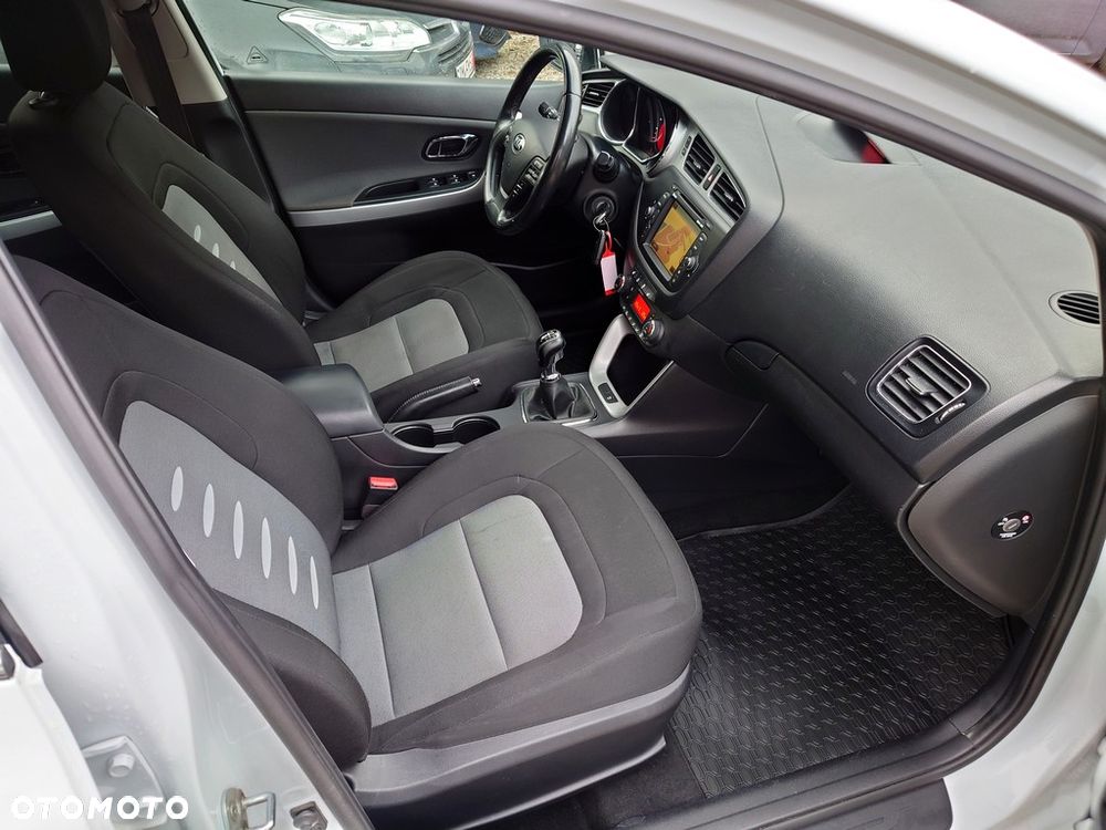 Kia Ceed 1.4 Business Line - 12