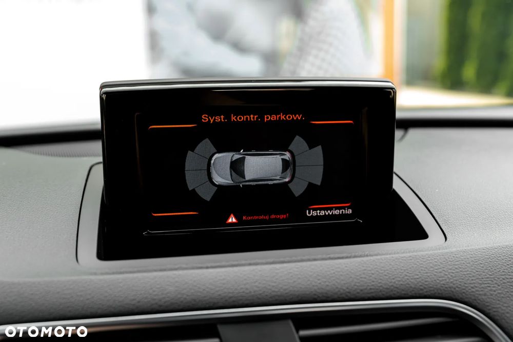 Audi Q3 2.0 TDI Design - 29
