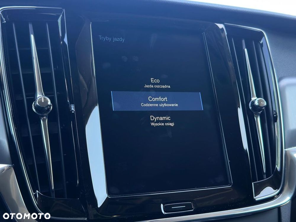 Volvo S90 - 24