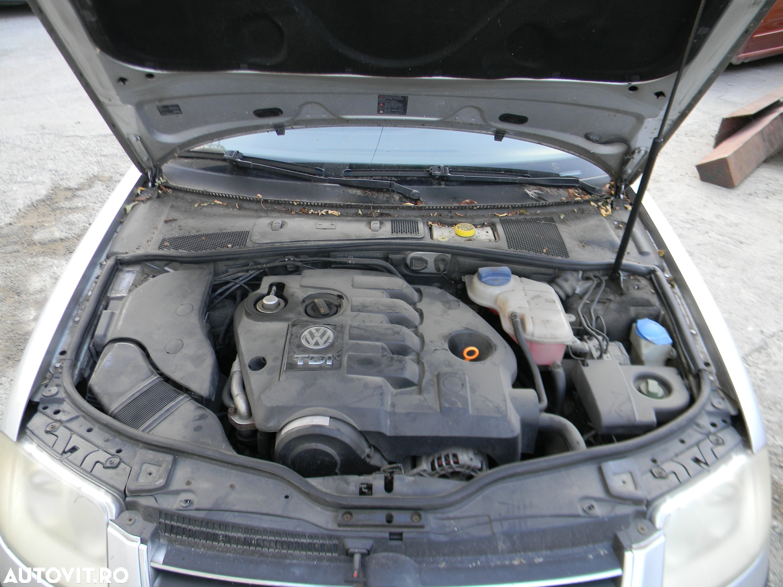 Dezmembrari  VW PASSAT B5, B5.5  1996  > 2005 1.9 TDI Motorina - 4