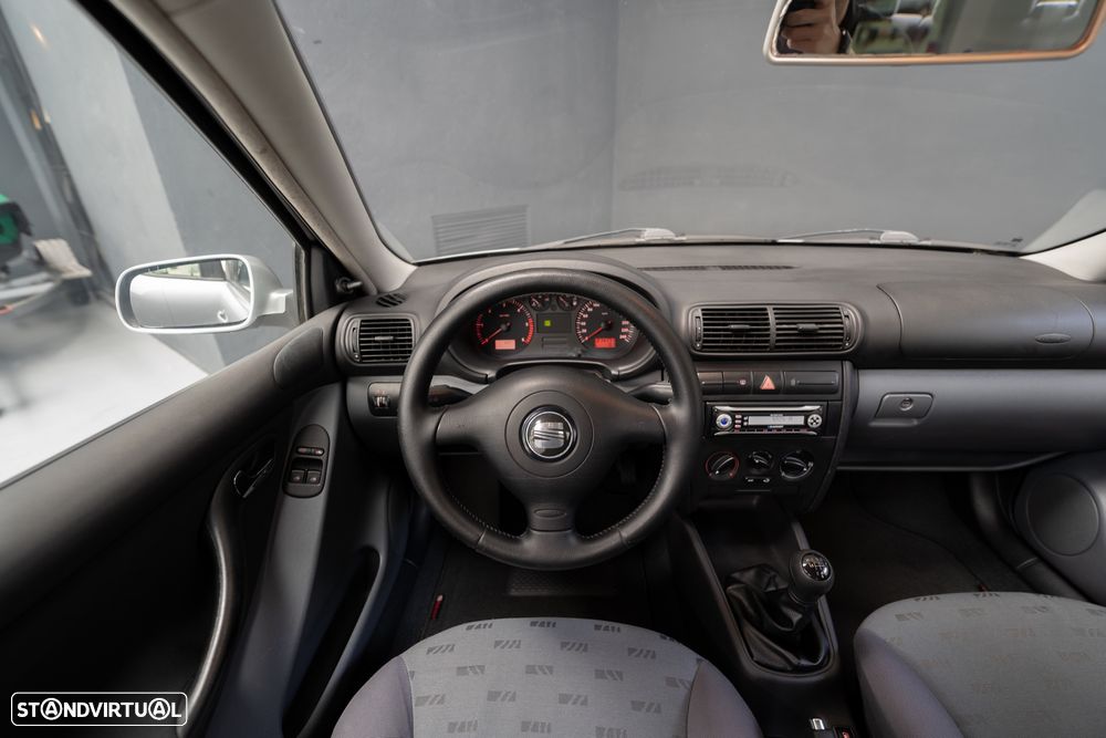 SEAT Leon 1.9 TDI Confort AC+JE - 8