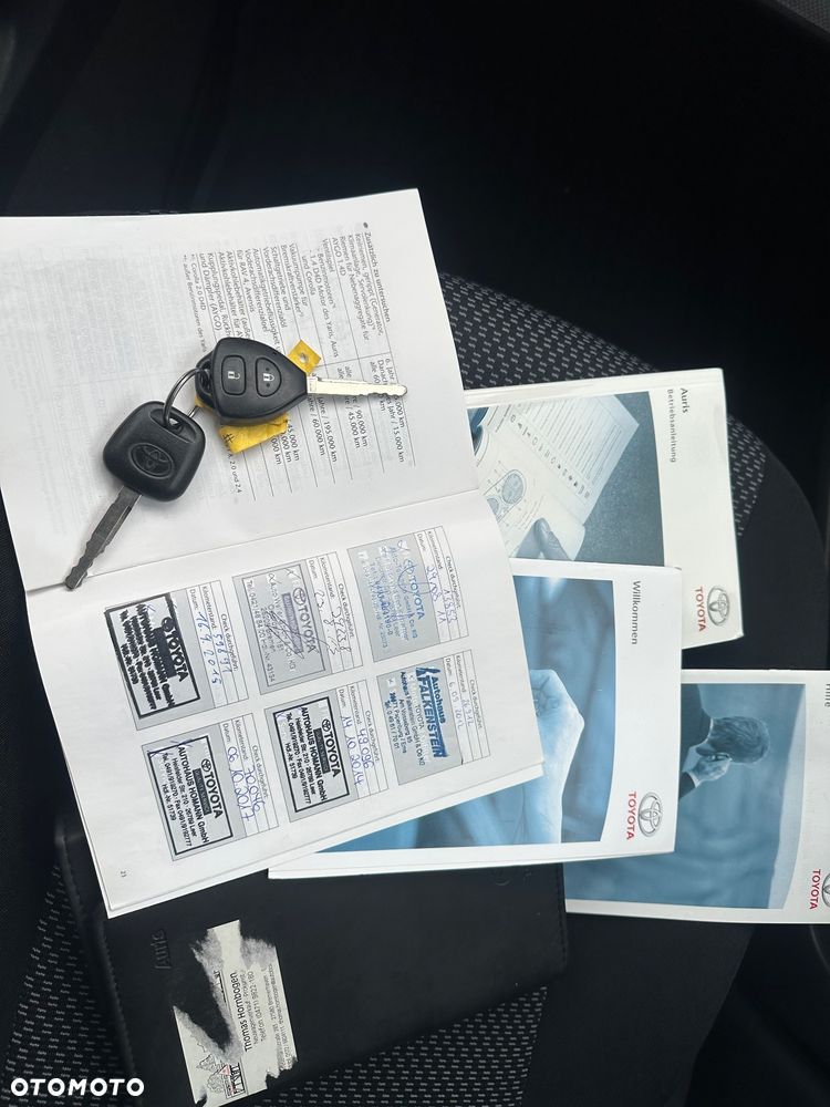 Toyota Auris 1.33 VVT-i Edition - 29