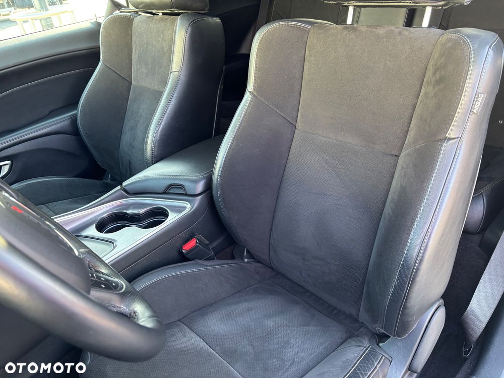 Dodge Challenger 3.6 GT AWD - 11