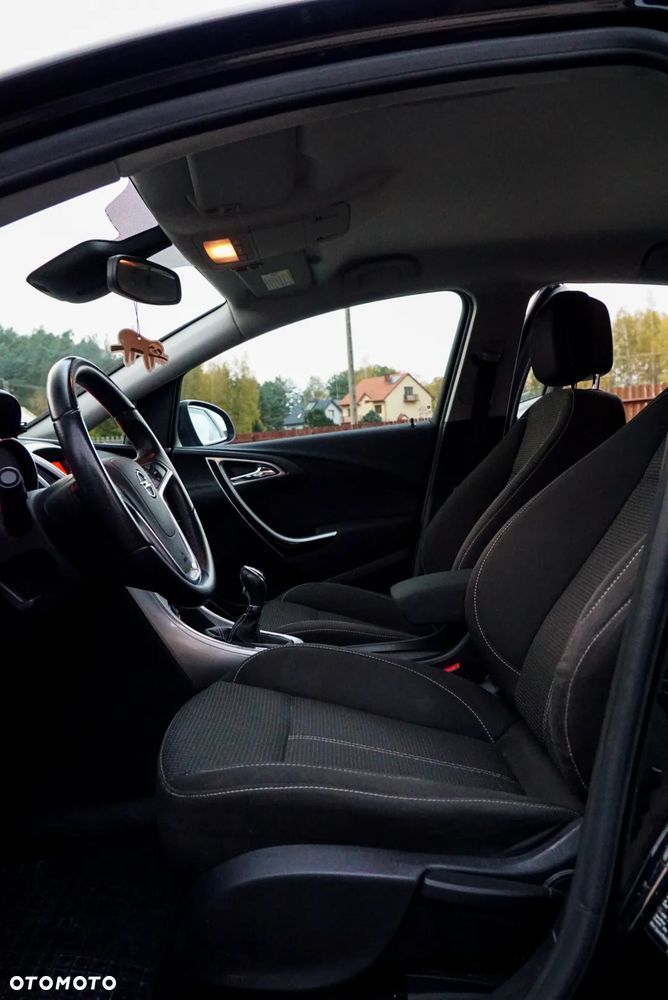 Opel Astra 1.4 Turbo - 23