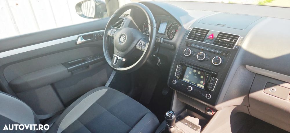 Volkswagen Touran 2.0 TDI DPF Life - 6