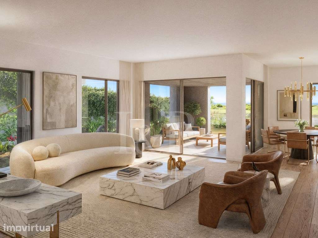 Villa T4 com piscina e jardim nos Capuchos, Caparica - Grande imagem: 4/42