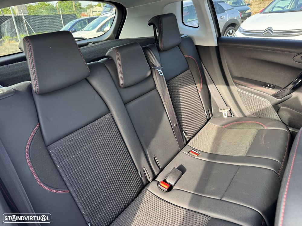 Peugeot 2008 PureTech 130 Stop&Start GT-Line Edition - 15