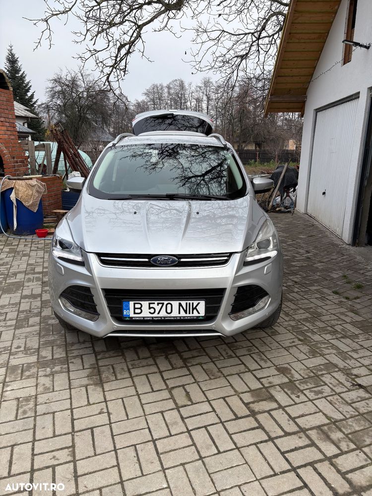 Ford Kuga 2.0 TDCi Powershift 4WD Titanium - 4