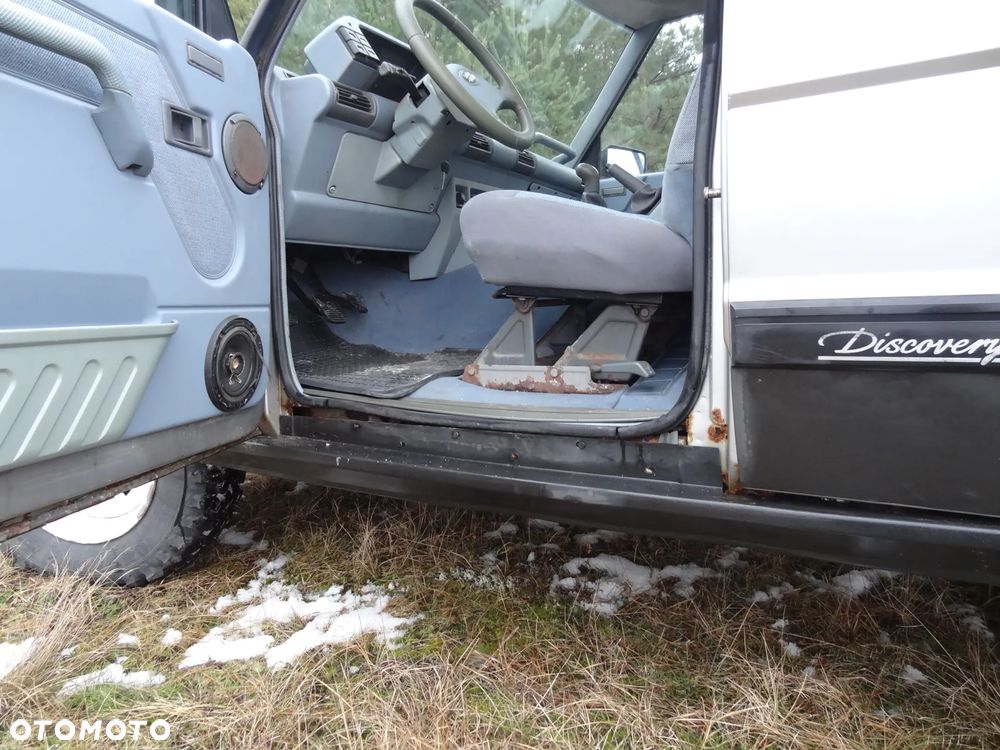 Land Rover Discovery - 17