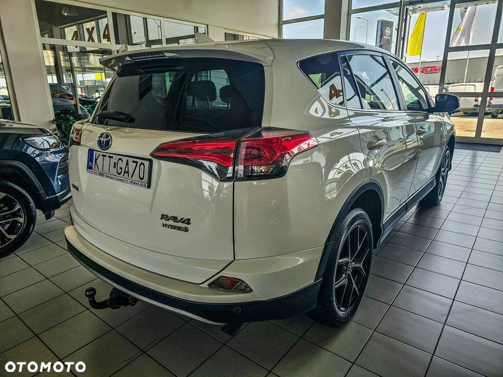 Toyota RAV4 - 4