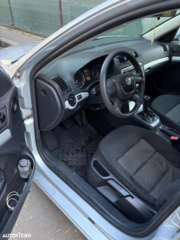 Skoda Octavia 1.6 TDI DPF Ambition - 18