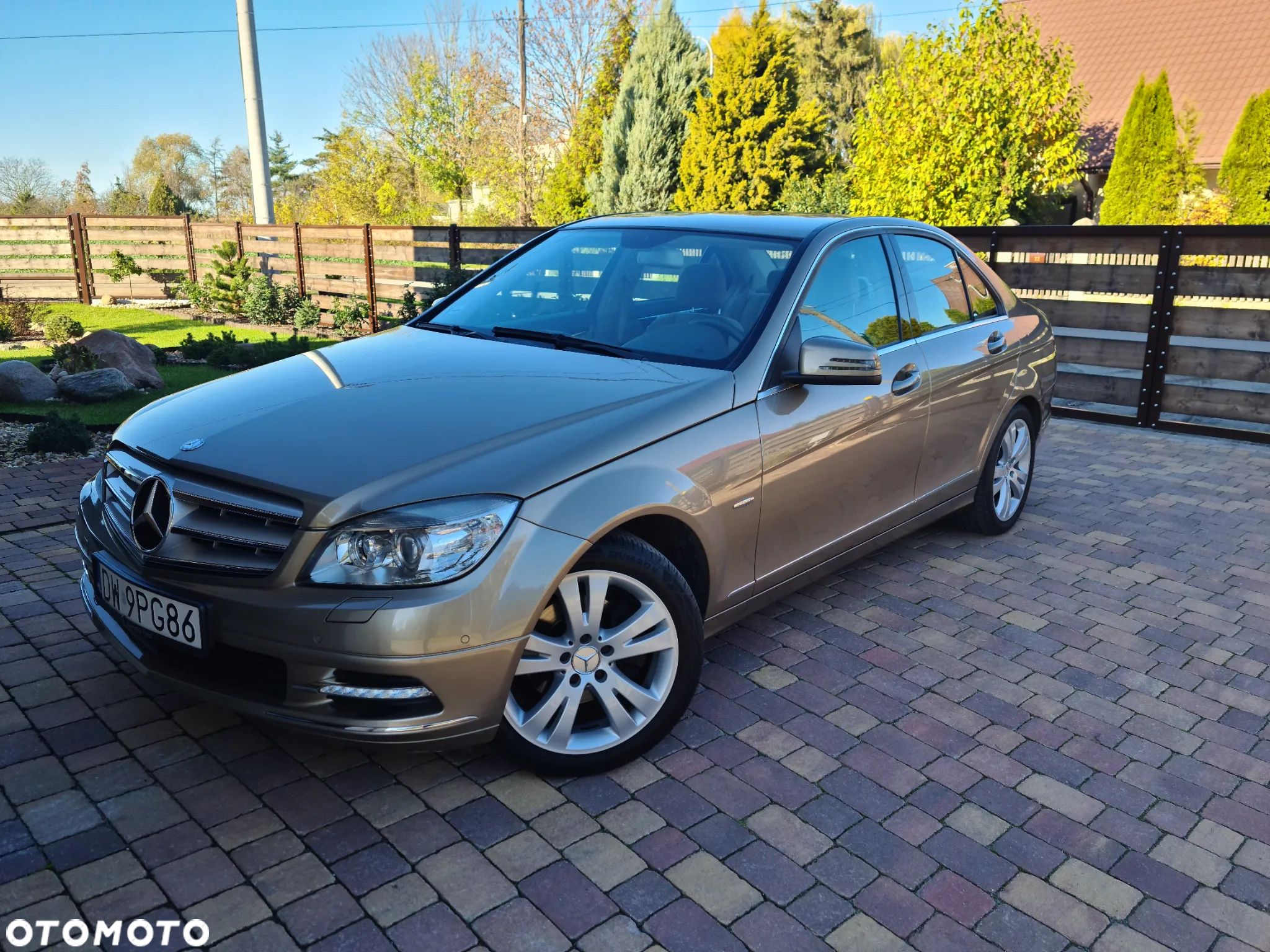 Mercedes-Benz Klasa C 200 (BlueEFFICIENCY) Elegance - 1