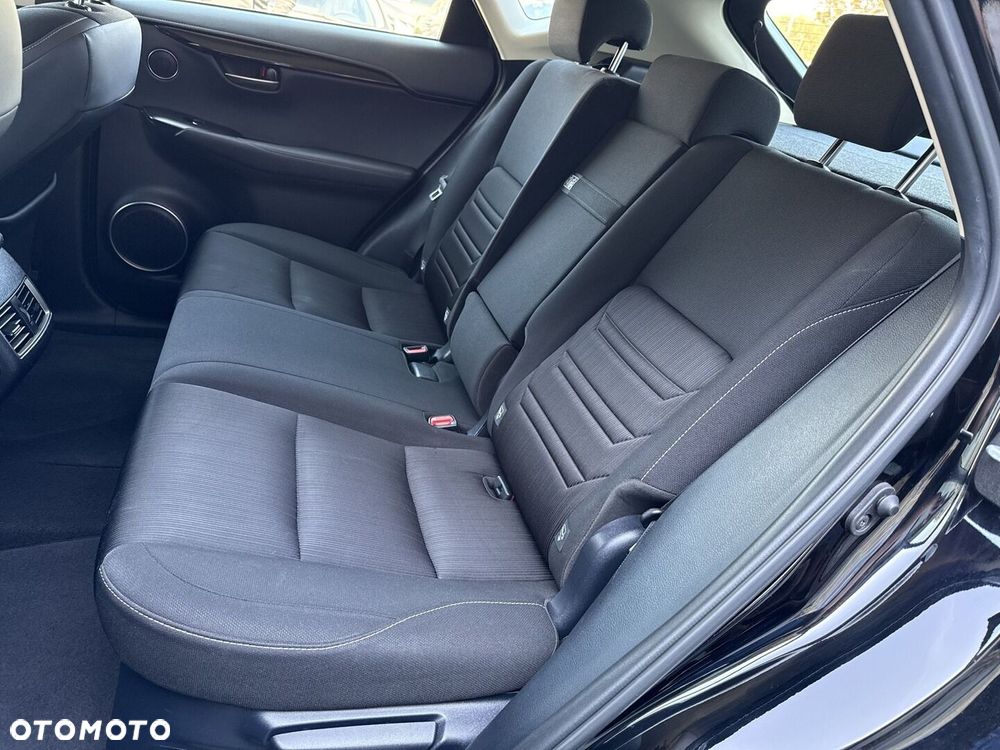 Lexus NX 300h Elegance 2WD - 15