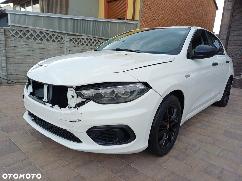 Fiat Tipo 1.4 16v Lounge EU6d - 3