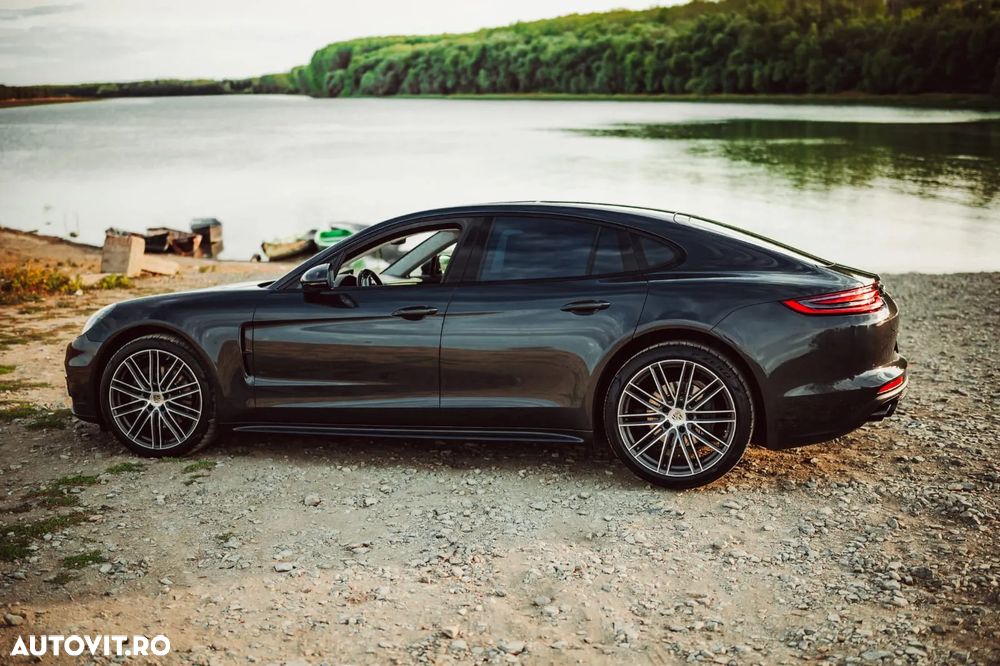 Porsche Panamera 4S - 22