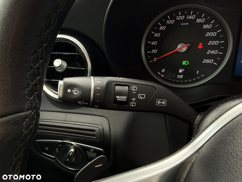 Mercedes-Benz GLC - 16