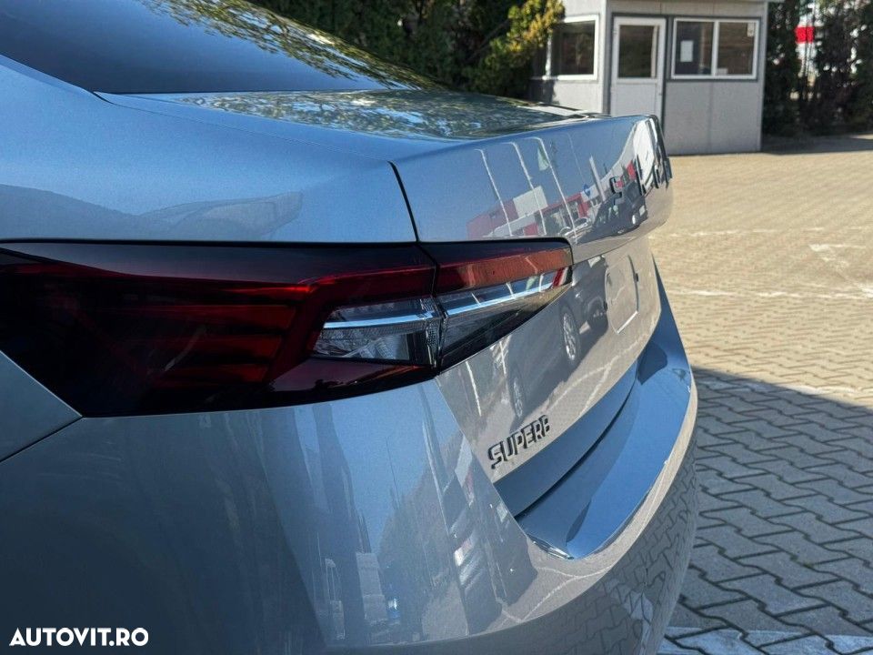 Skoda Superb 2.0 TDI DSG Selection - 7