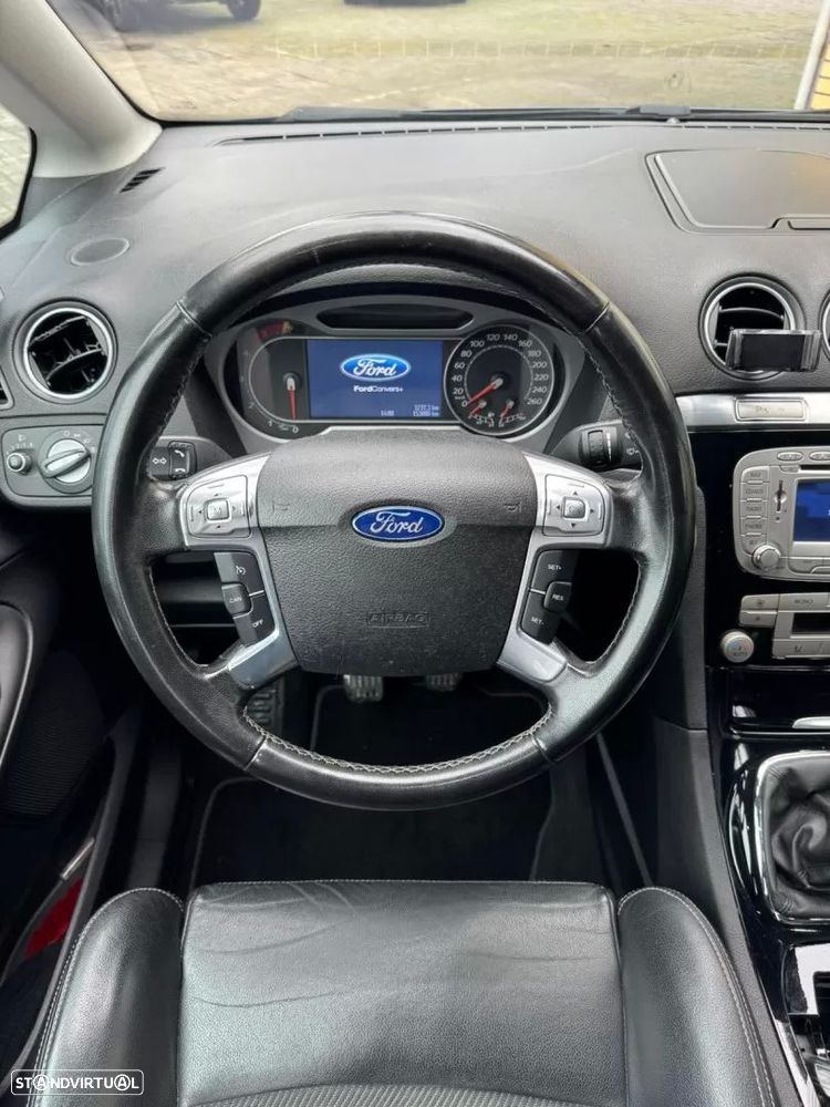 Ford S-Max 2.0 TDCi Titanium 7L - 9