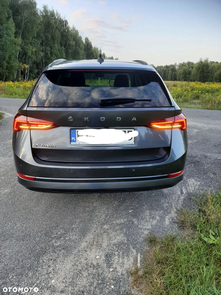 Skoda Octavia 2.0 TDI Ambition DSG - 18