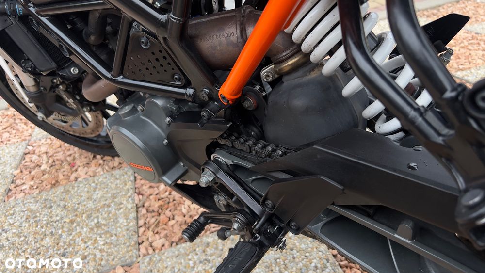 KTM Duke 125 - 25