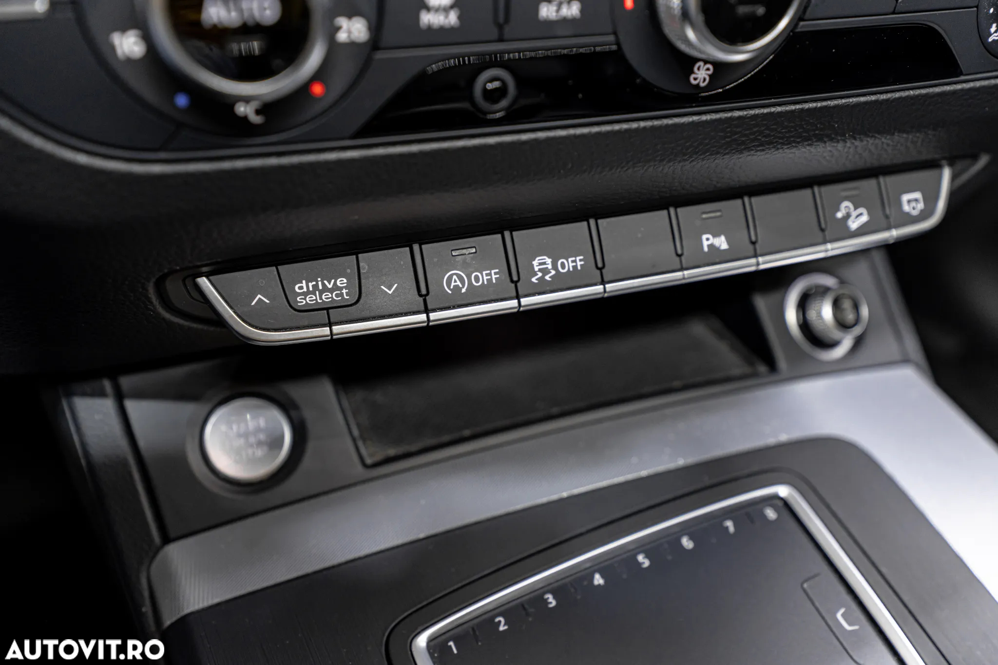 Audi Q5 2.0 40 TDI quattro S tronic Sport - 14