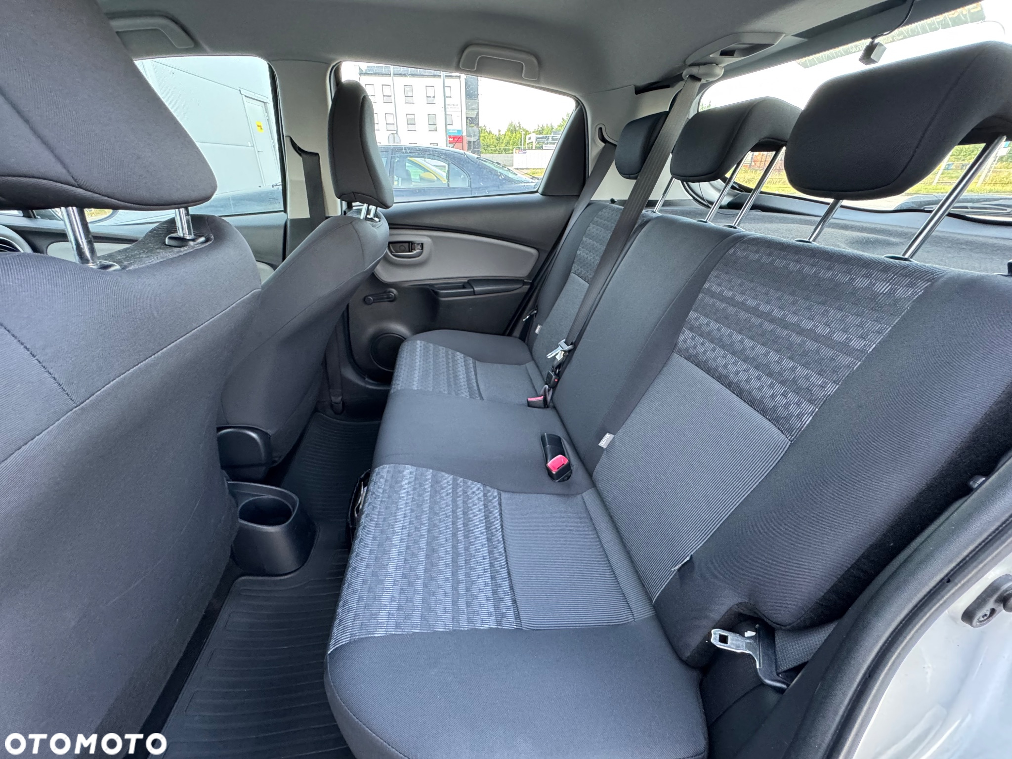 Toyota Yaris 1.0 Active - 7