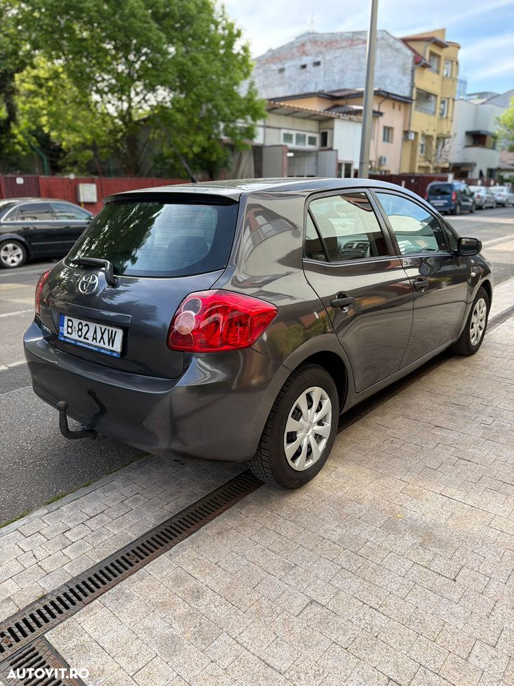 Toyota Auris 1.4 D-4D Luna Plus - 4
