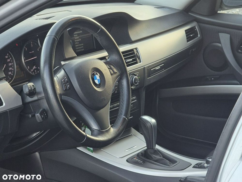 BMW Seria 3 - 11