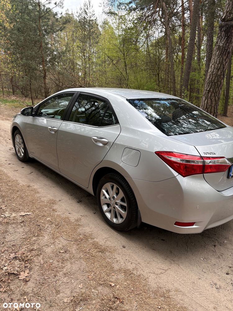 Toyota Corolla 1.6 Premium - 5