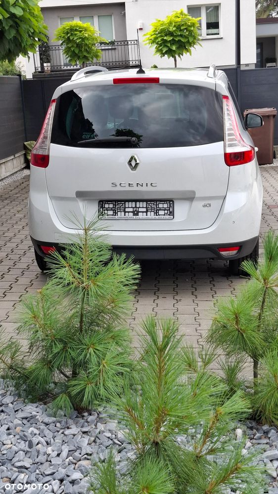 Renault Grand Scenic dCi 110 EDC LIMITED - 12